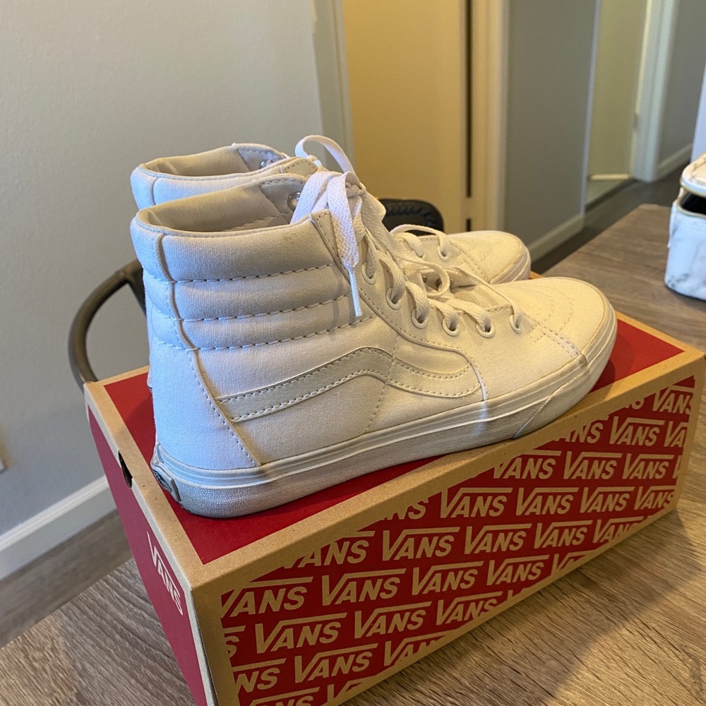 Vans classic white Sk8 Hi